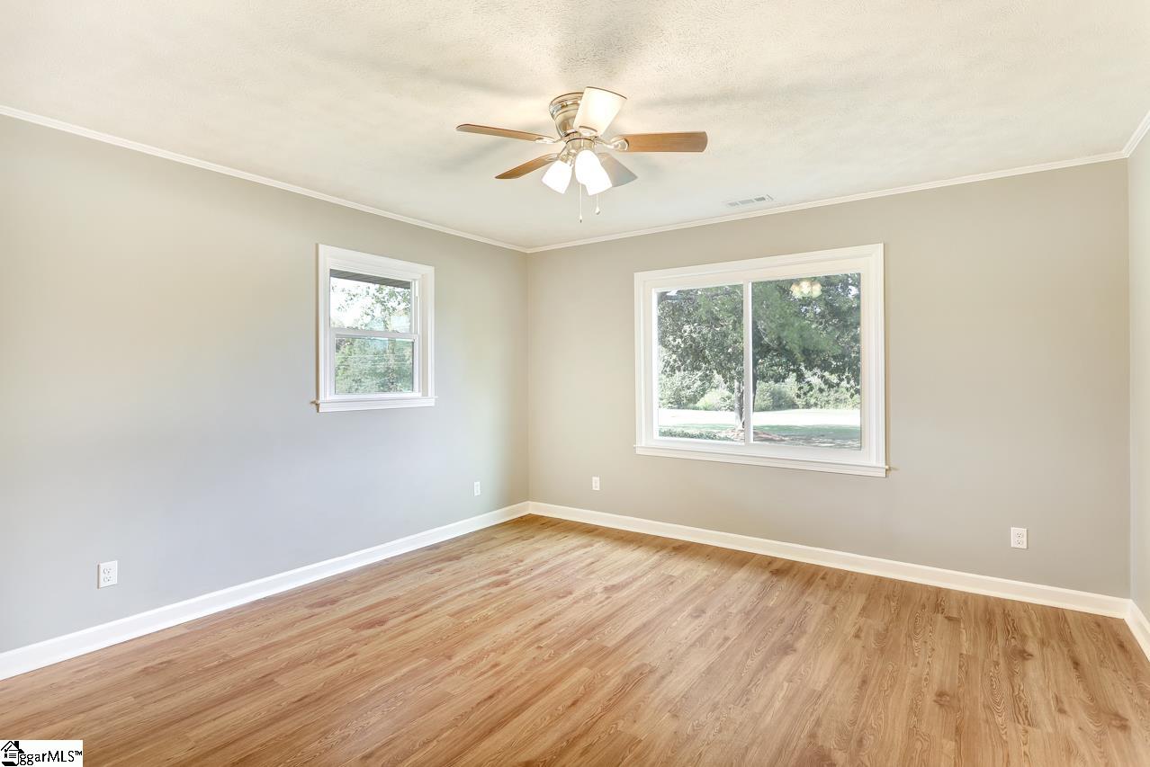 1182 North Old Laurens Road Fountain Inn, SC 29644 - Photo 18 of 32