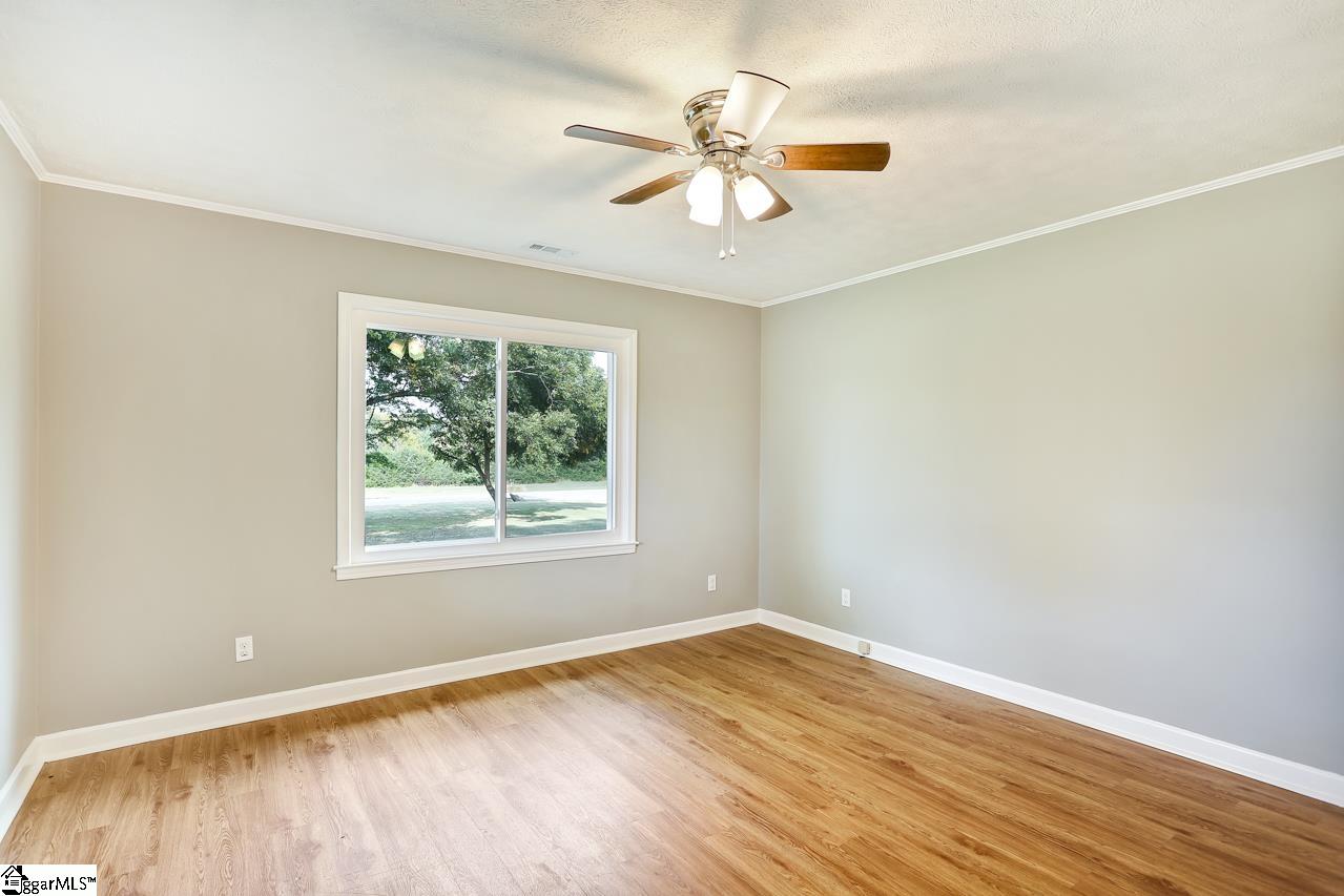 1182 North Old Laurens Road Fountain Inn, SC 29644 - Photo 19 of 32