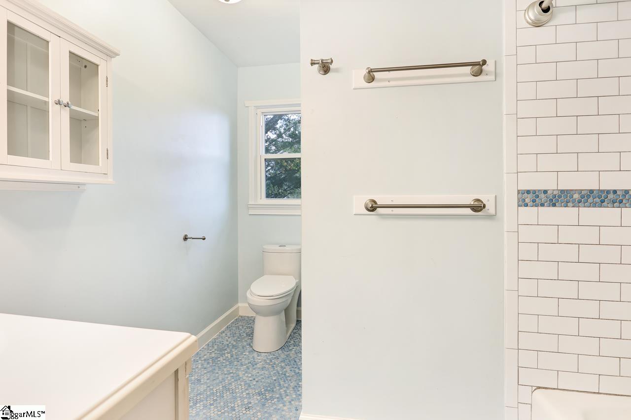 1182 North Old Laurens Road Fountain Inn, SC 29644 - Photo 21 of 32