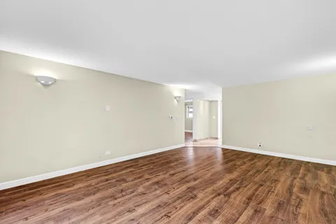 $230,000 | 4730 North Kenneth Avenue, Unit 1E, Chicago, IL 60630
