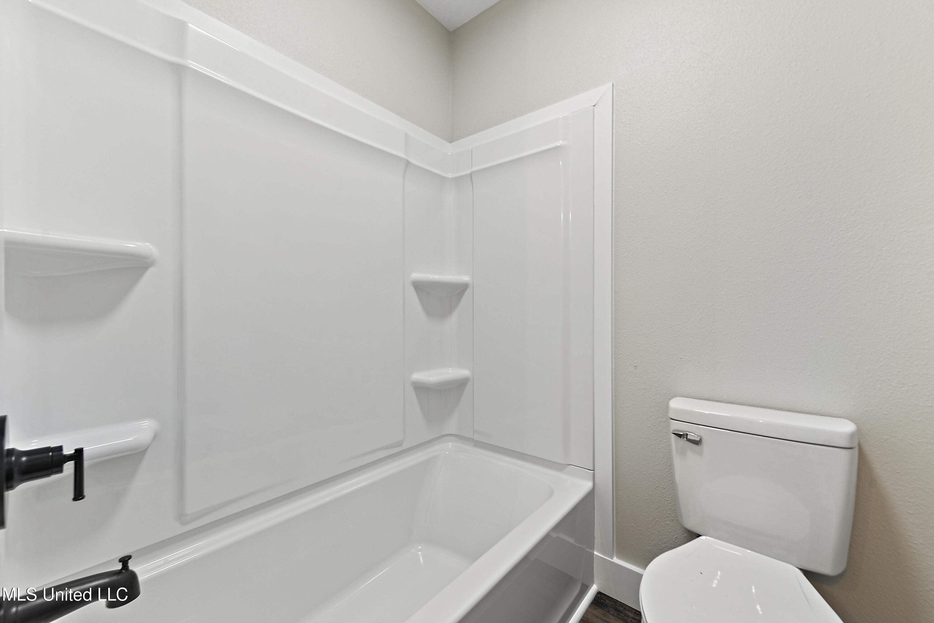 15201 South Swan Road Gulfport, MS 39503 - Photo 19 of 24 023