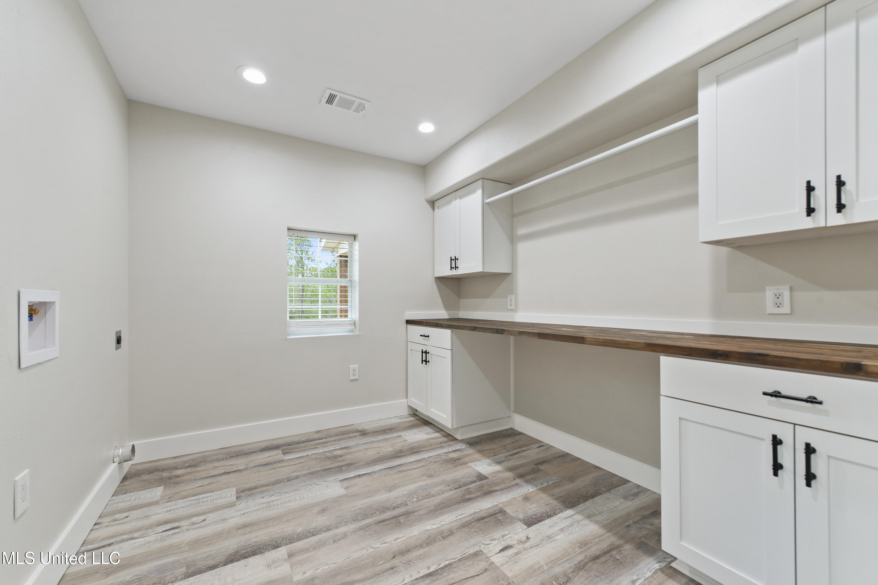 15201 South Swan Road Gulfport, MS 39503 - Photo 20 of 24 024