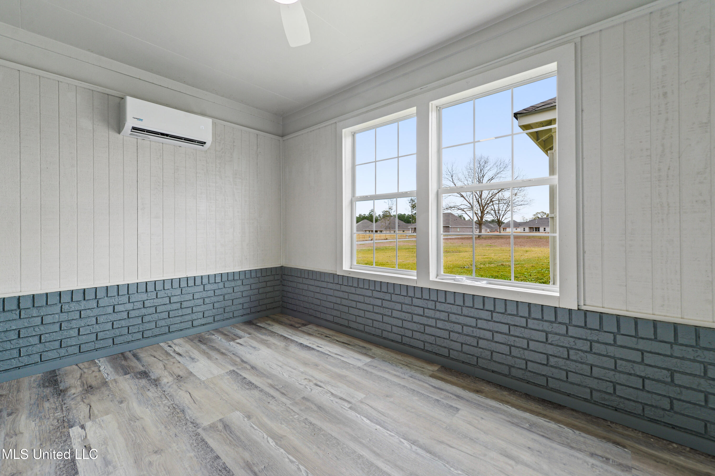 15201 South Swan Road Gulfport, MS 39503 - Photo 21 of 24 025