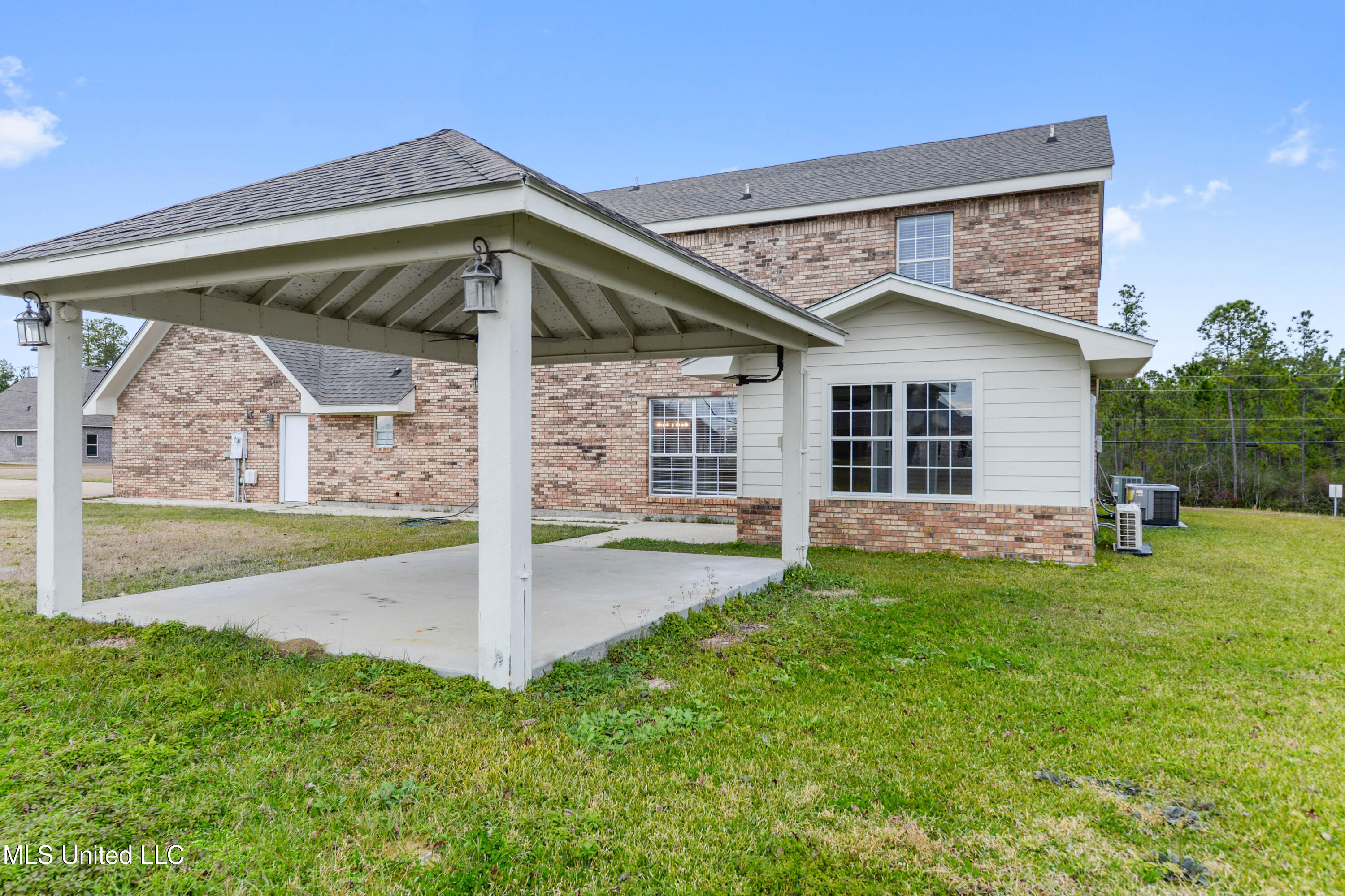 15201 South Swan Road Gulfport, MS 39503 - Photo 22 of 24 026