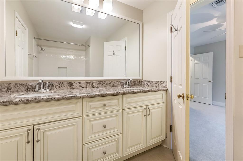 615 Nashville Avenue New Orleans, LA 70115 - Photo 14 of 17