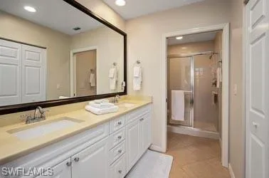 $3,000 | 450 Launch Circle, Unit 203, Naples, FL 34108