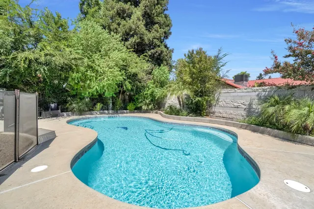 $455,000 | 937 Filbert Avenue, Clovis, CA 93611