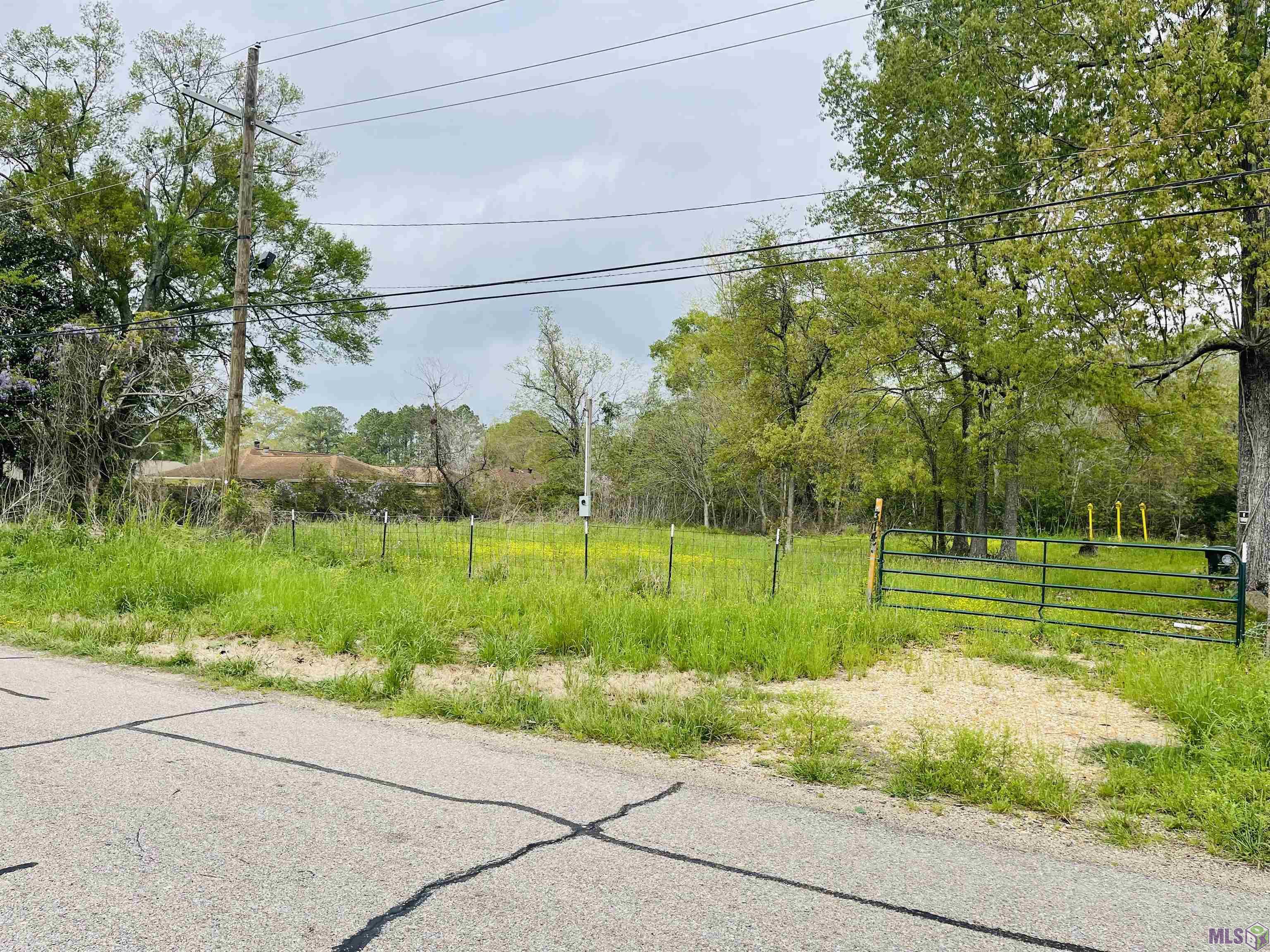 3145 Gore Road Baton Rouge, LA 70807 - Photo 3 of 13 Gallery Image 3