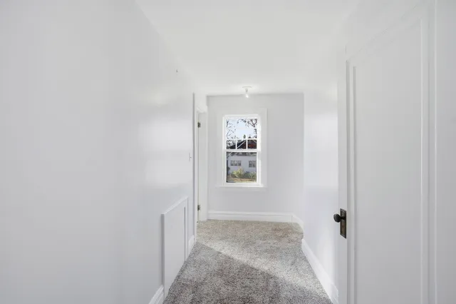 $435,000 | 1489 East Algonquin Road, Des Plaines, IL 60016