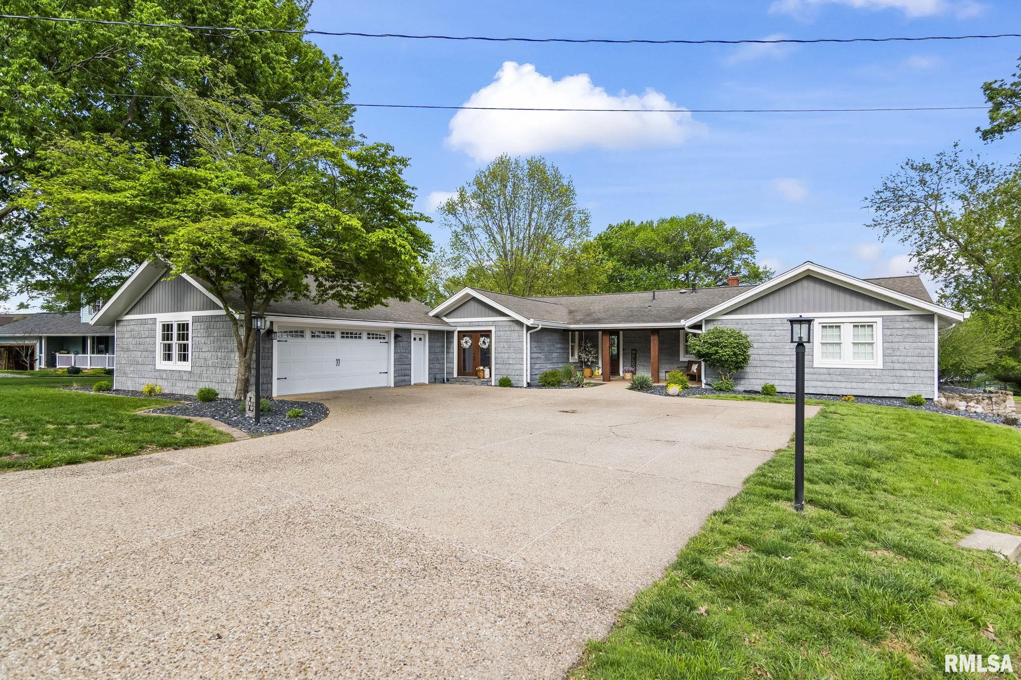 1508 West Lake Shore Drive Springfield, IL 62712 - Photo 1 of 55
