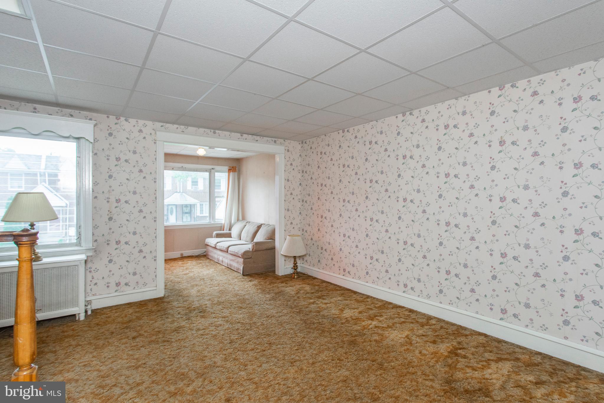1021 Flanders Road Philadelphia, PA 19151 - Photo 2 of 21 Gallery Image 2
