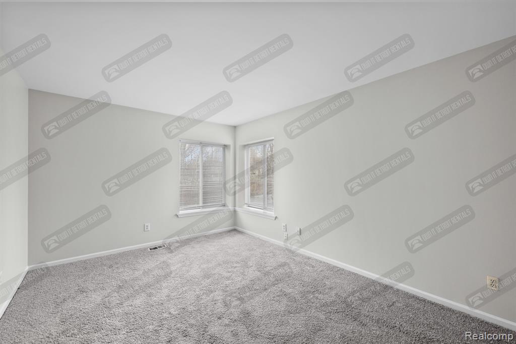 2249 South Commerce Road Walled Lake, MI 48390 - Photo 20 of 26