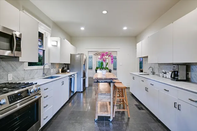 $8,500 | 1402 Windsor Road, Austin, TX 78703