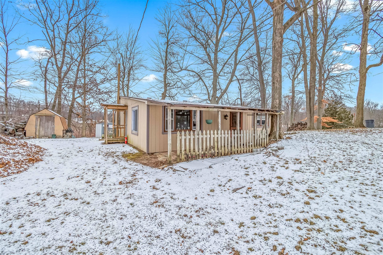 7592 Hakes Road Reading, MI 49274 - Photo 8 of 38