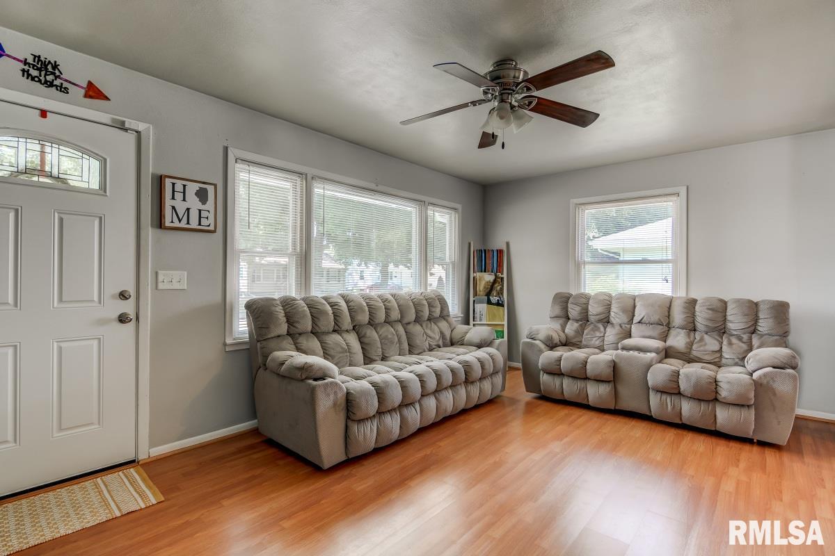 3530 Stanton Street Springfield, IL 62703 - Photo 3 of 36