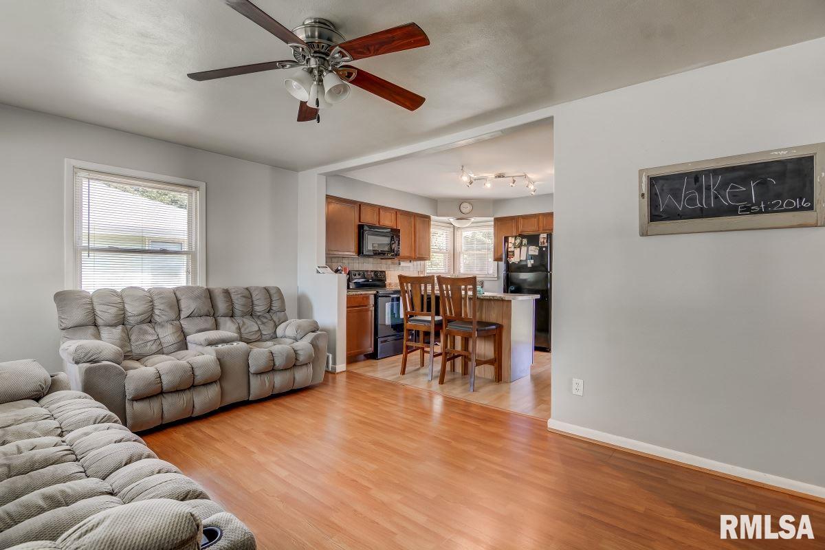 3530 Stanton Street Springfield, IL 62703 - Photo 4 of 36