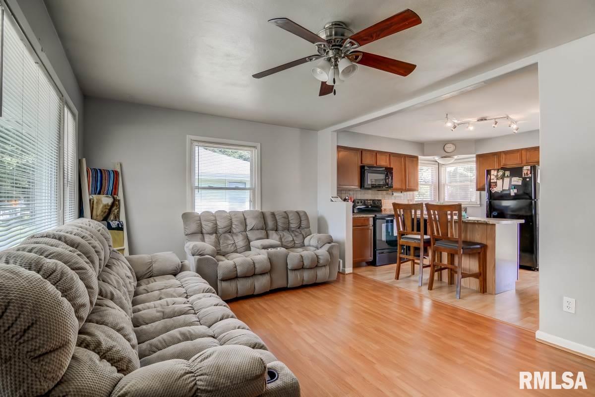 3530 Stanton Street Springfield, IL 62703 - Photo 5 of 36