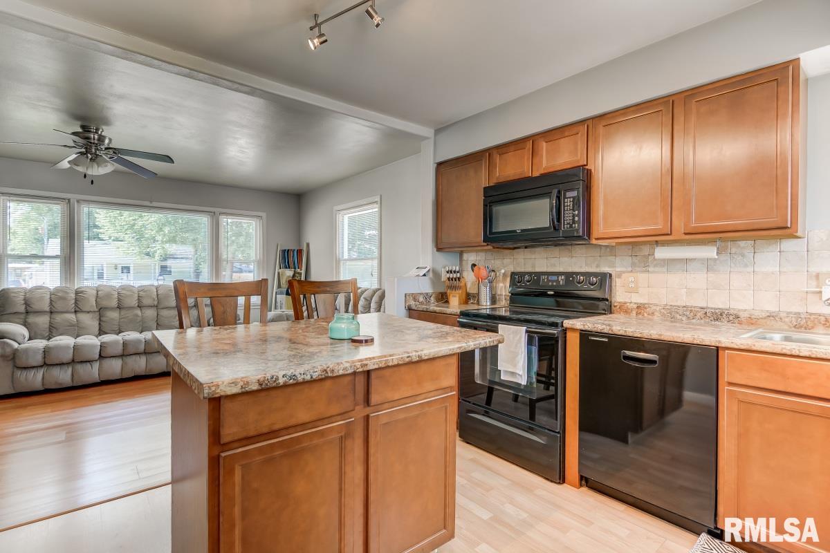 3530 Stanton Street Springfield, IL 62703 - Photo 8 of 36