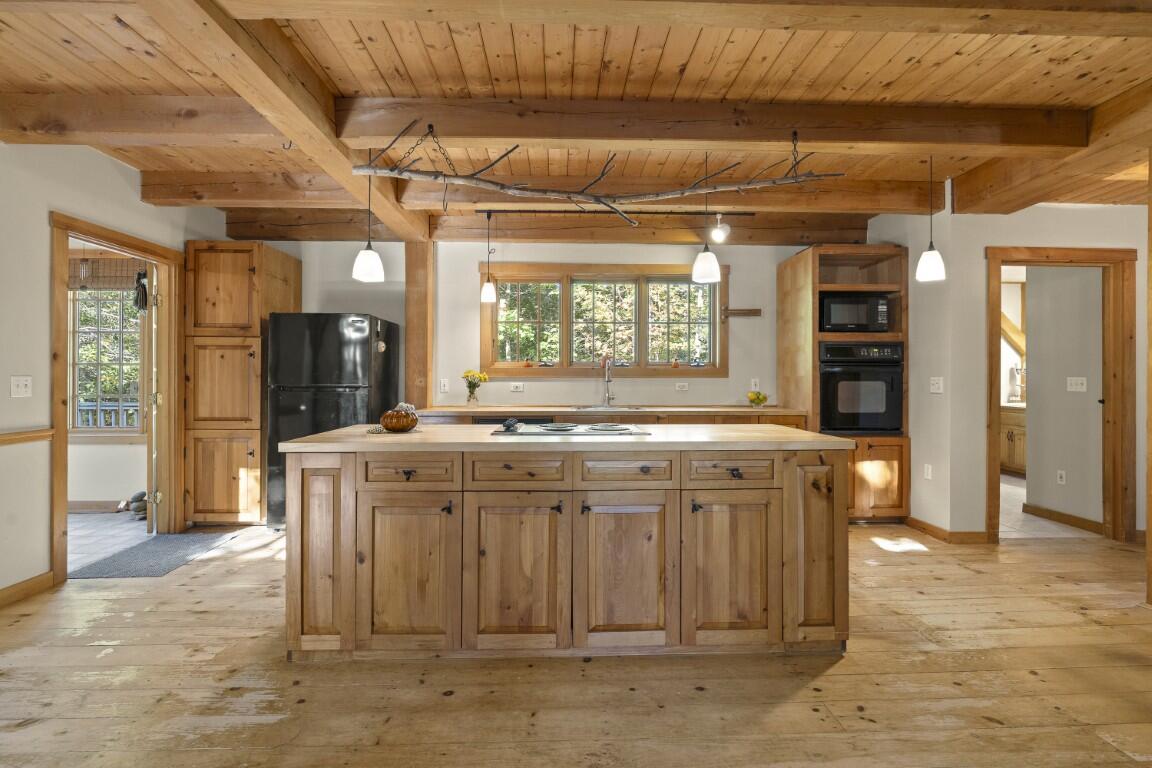 32 Hiawatha Road Boothbay, ME 04544 - Photo 20 of 65 17