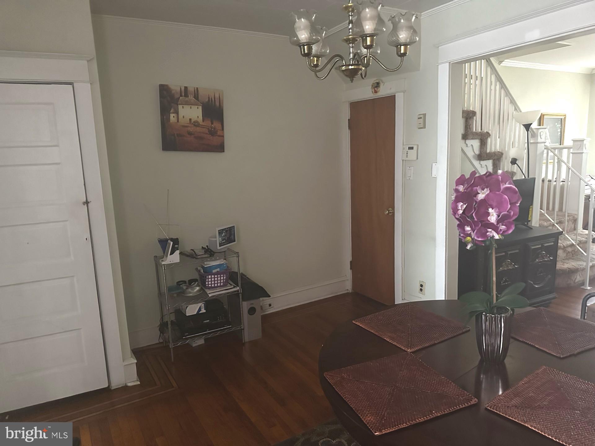 724 Edgemore Road Philadelphia, PA 19151 - Photo 8 of 27 Gallery Image 8