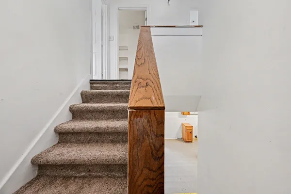 $1,550 | 134 South Clarendon Street, Kalamazoo, MI 49006