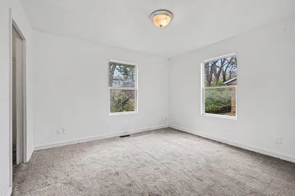 $1,550 | 134 South Clarendon Street, Kalamazoo, MI 49006