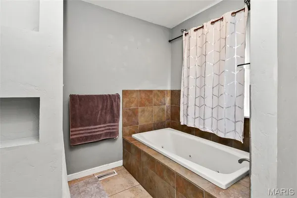 $205,000 | 2125 Cedarwood Court, Lebanon, MO 65536