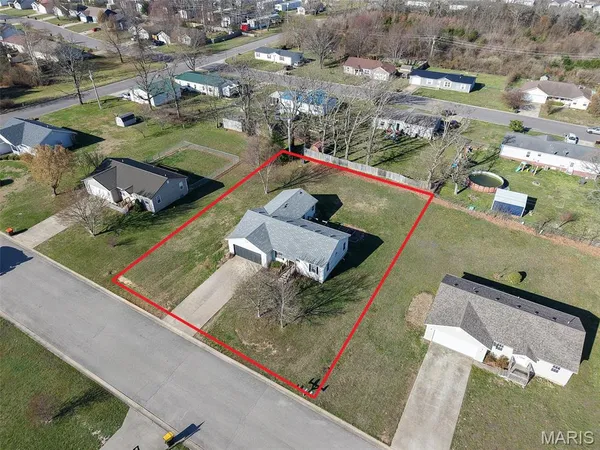 $205,000 | 2125 Cedarwood Court, Lebanon, MO 65536