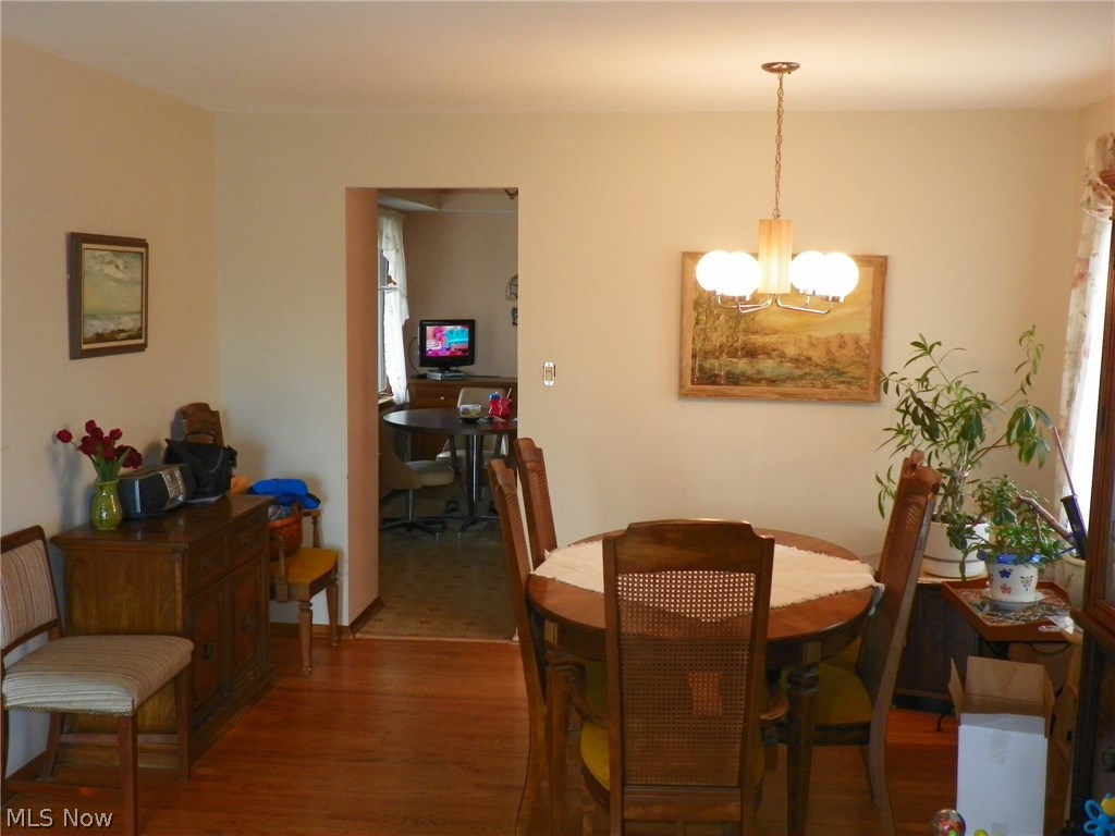 7750 Royal Ridge Drive Parma, OH 44129 - Photo 8 of 28