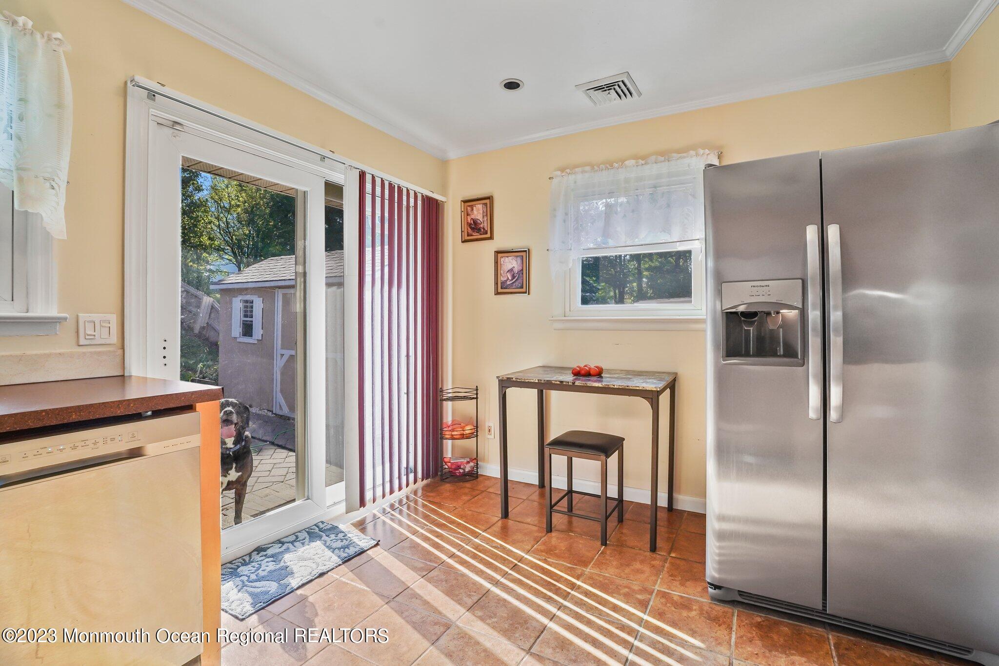 819 Shore Concourse Keyport, NJ 07735 - Photo 11 of 26 13-web-or-mls-DSC08280