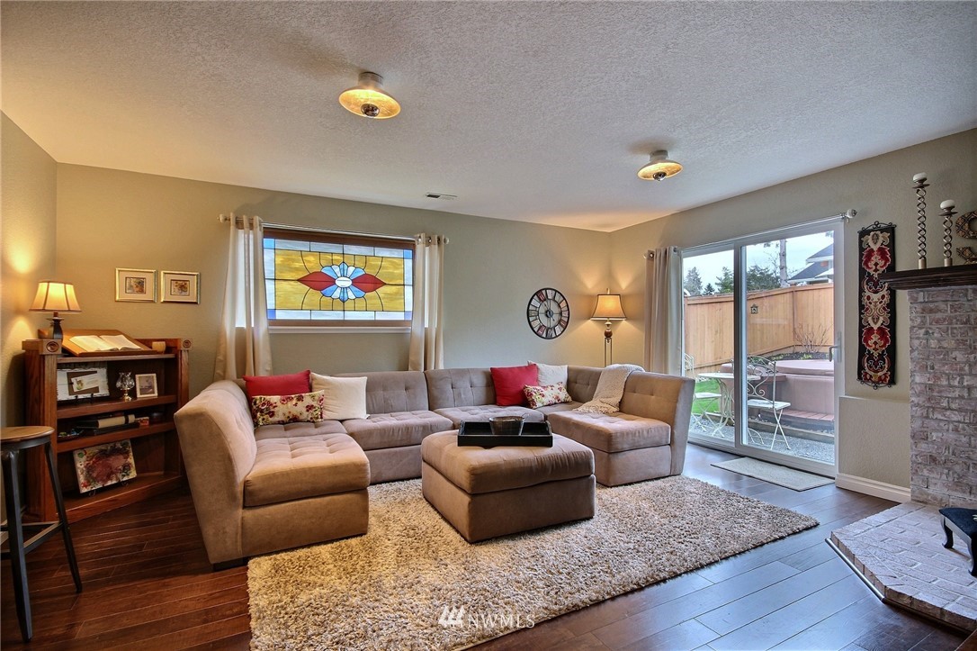1303 220th Place Southwest Bothell, WA 98021 - Photo 11 of 24