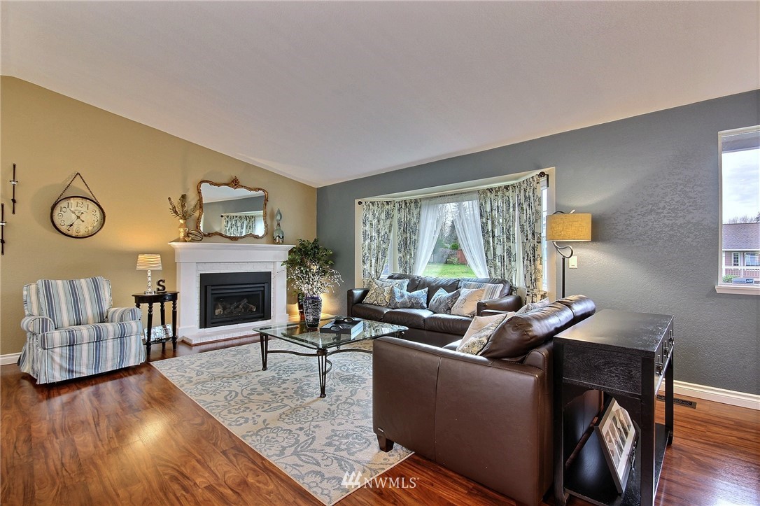 1303 220th Place Southwest Bothell, WA 98021 - Photo 5 of 24