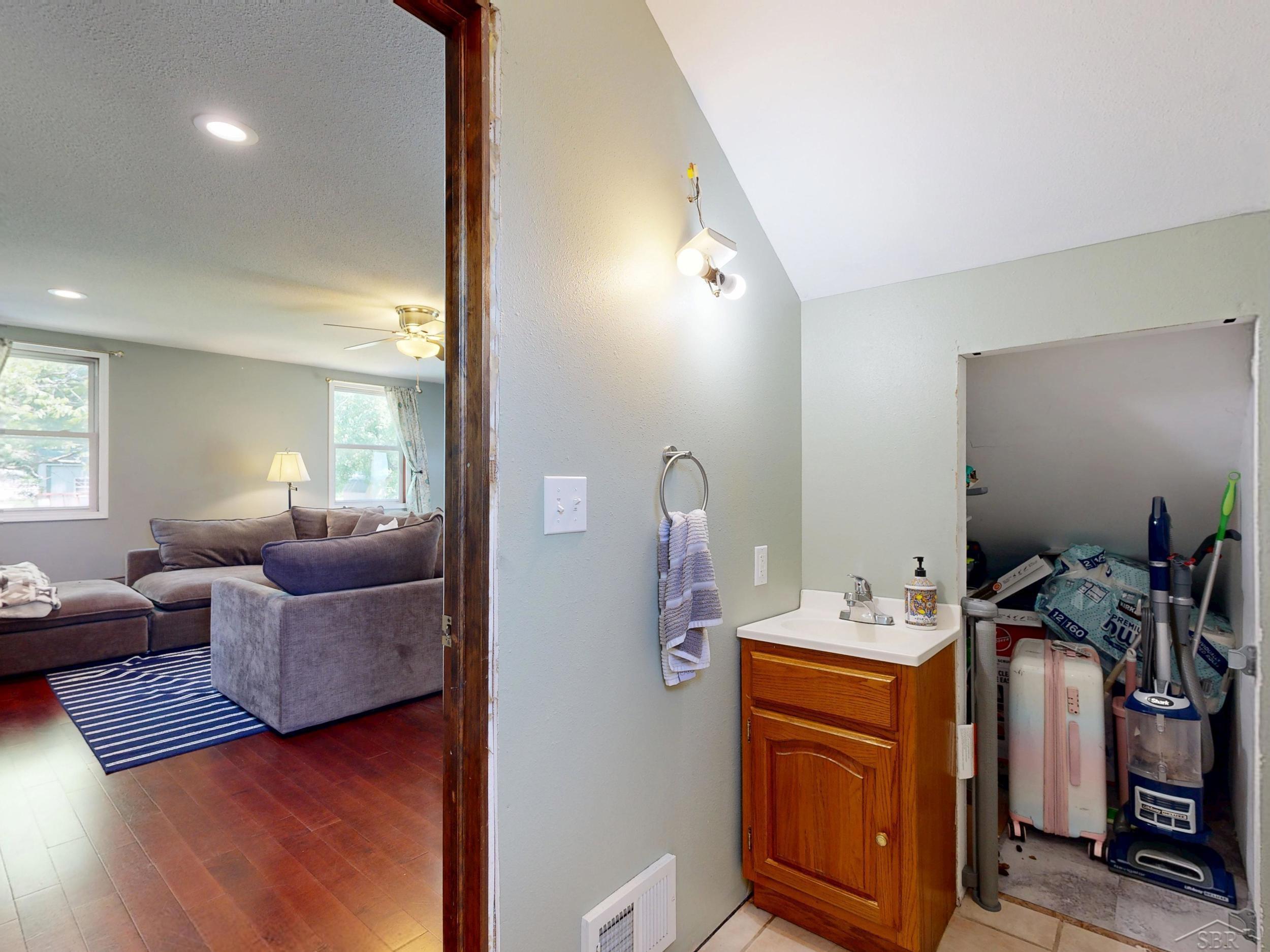22359 Gratiot Road Merrill, MI 48637 - Photo 31 of 34