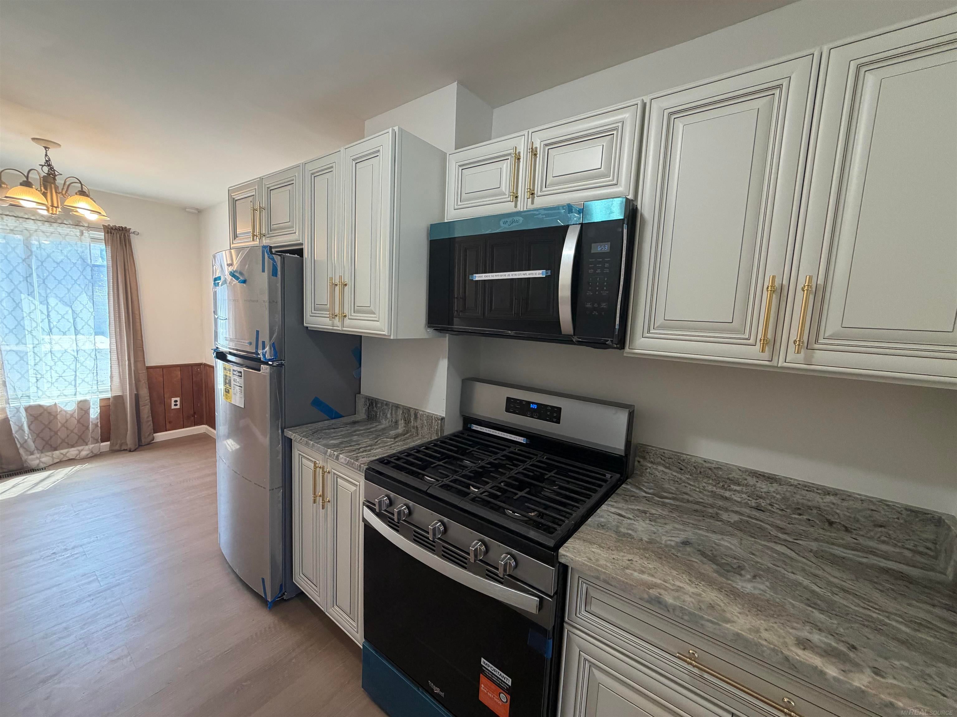 4446 15 Mile Road Sterling Heights, MI 48310 - Photo 12 of 32 Gallery Image 12