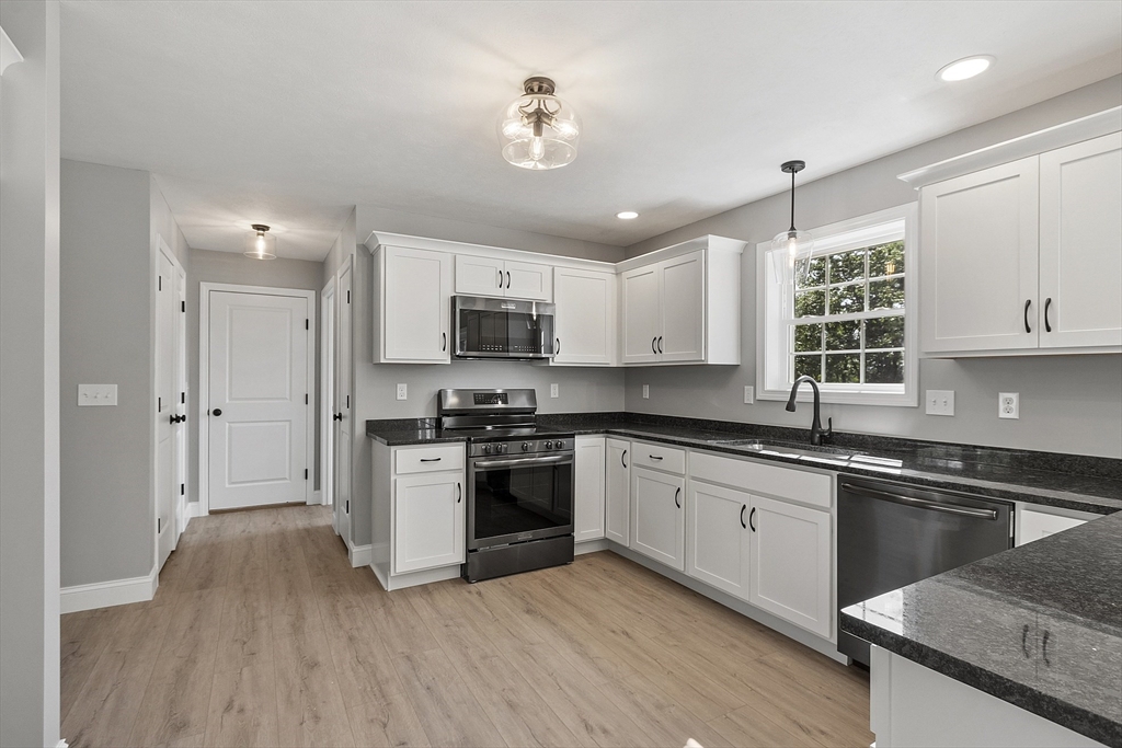 276 Brickyard Road Athol, MA 01331 - Photo 3 of 26