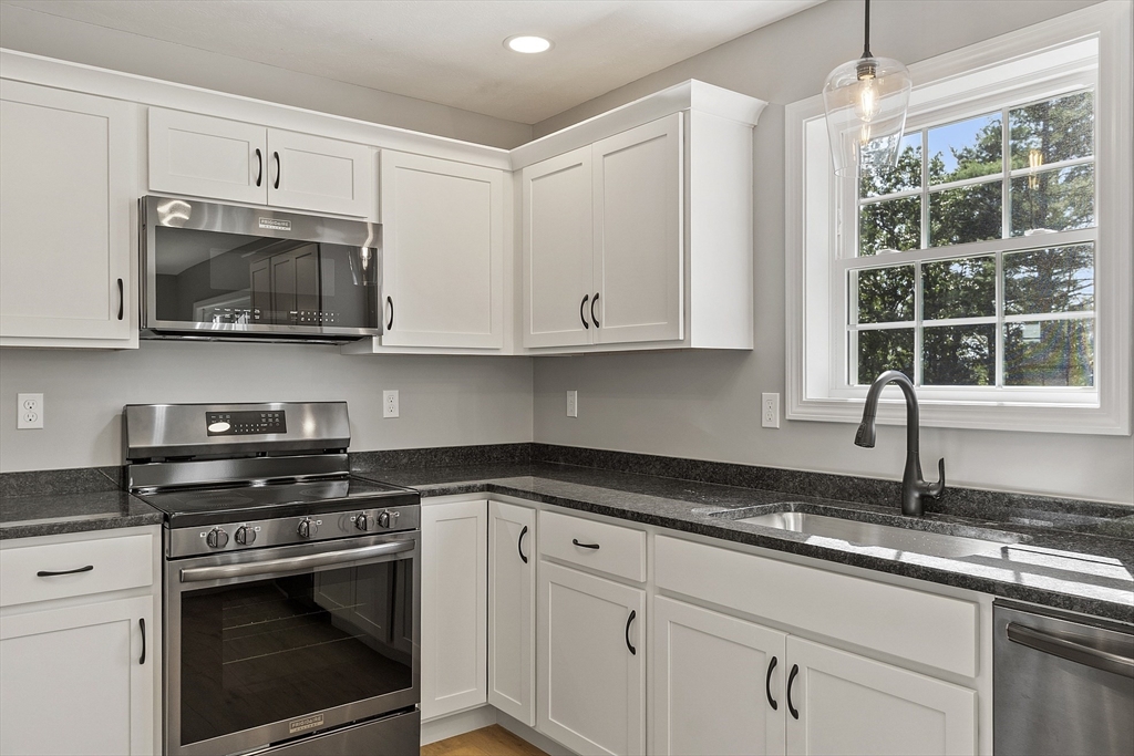 276 Brickyard Road Athol, MA 01331 - Photo 4 of 26