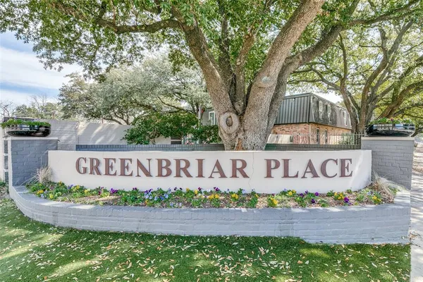 $1,200 | 5322 Fleetwood Oaks Avenue, Unit 242, Dallas, TX 75235