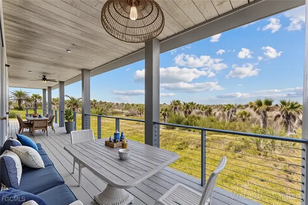 $1,149,000 | 4150 Dingman Drive, Sanibel, FL 33957