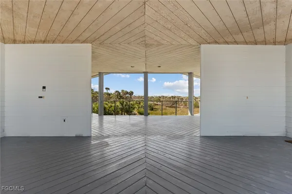 $1,149,000 | 4150 Dingman Drive, Sanibel, FL 33957