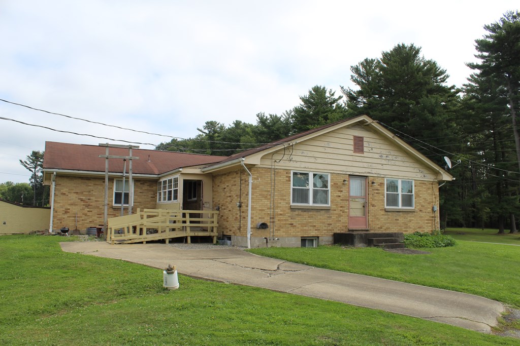 3685 Miola Road Clarion, PA 16214 - Photo 3 of 30 a front view of house with yard and green space