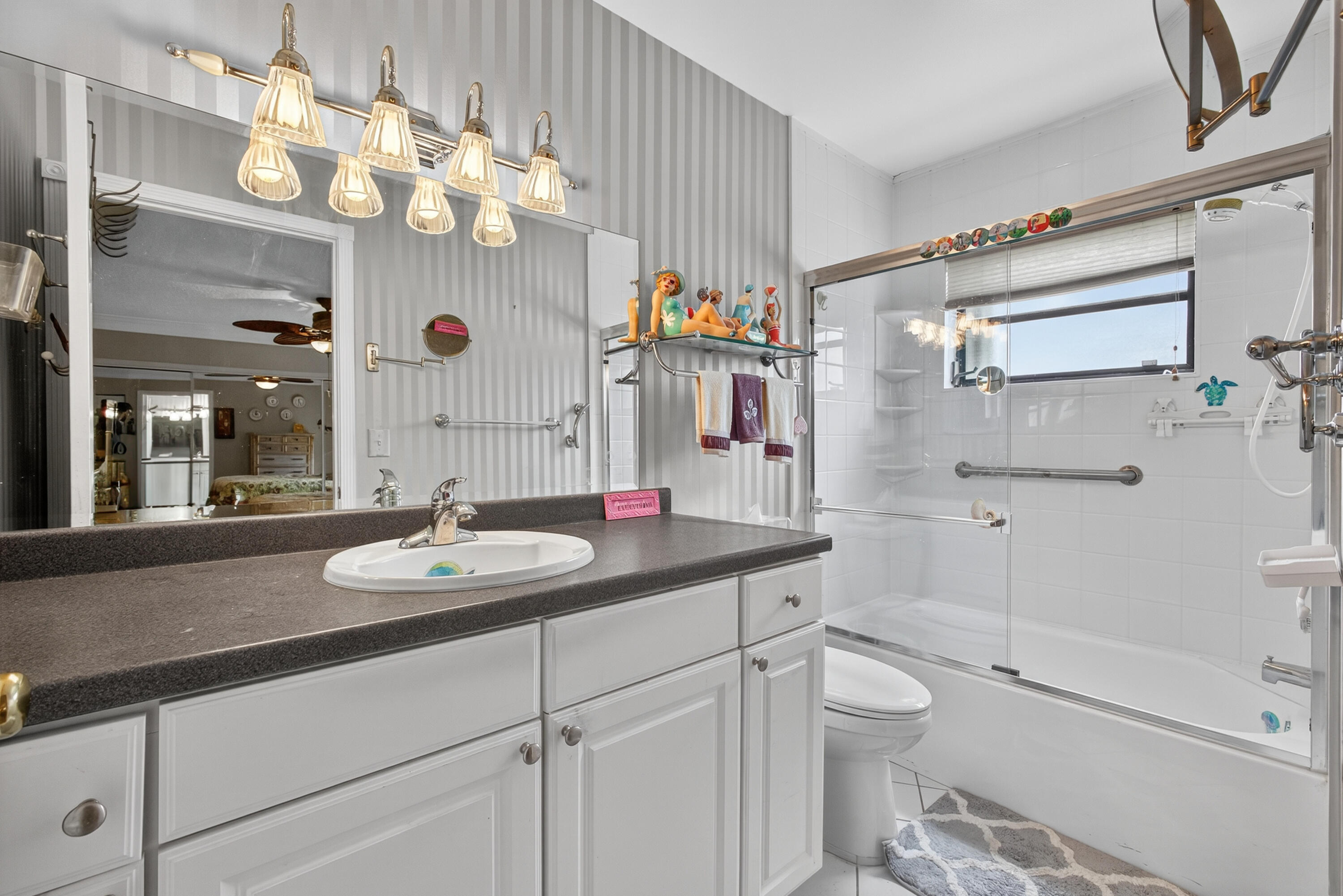 13971 Nesting Way, Unit D Delray Beach, FL 33484 - Photo 9 of 26 Master Bath