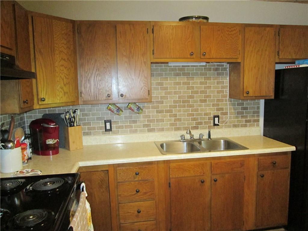 280 Salem Church Road Midland, PA 15059 - Photo 7 of 21 Gallery Image 7