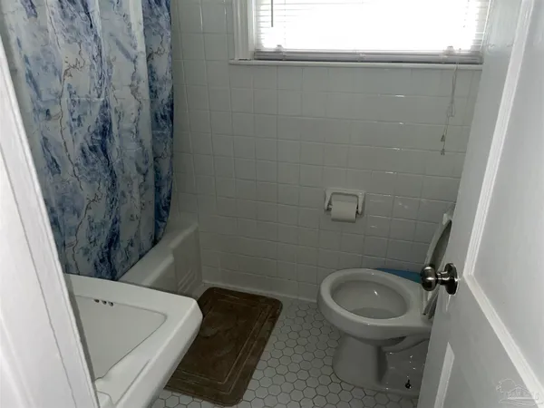$1,695 | 1001 Rue Max Street, Pensacola, FL 32507