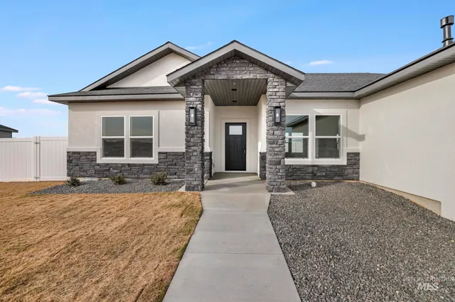 $415,000 | 2020 Lowline Avenue, Twin Falls, ID 83301