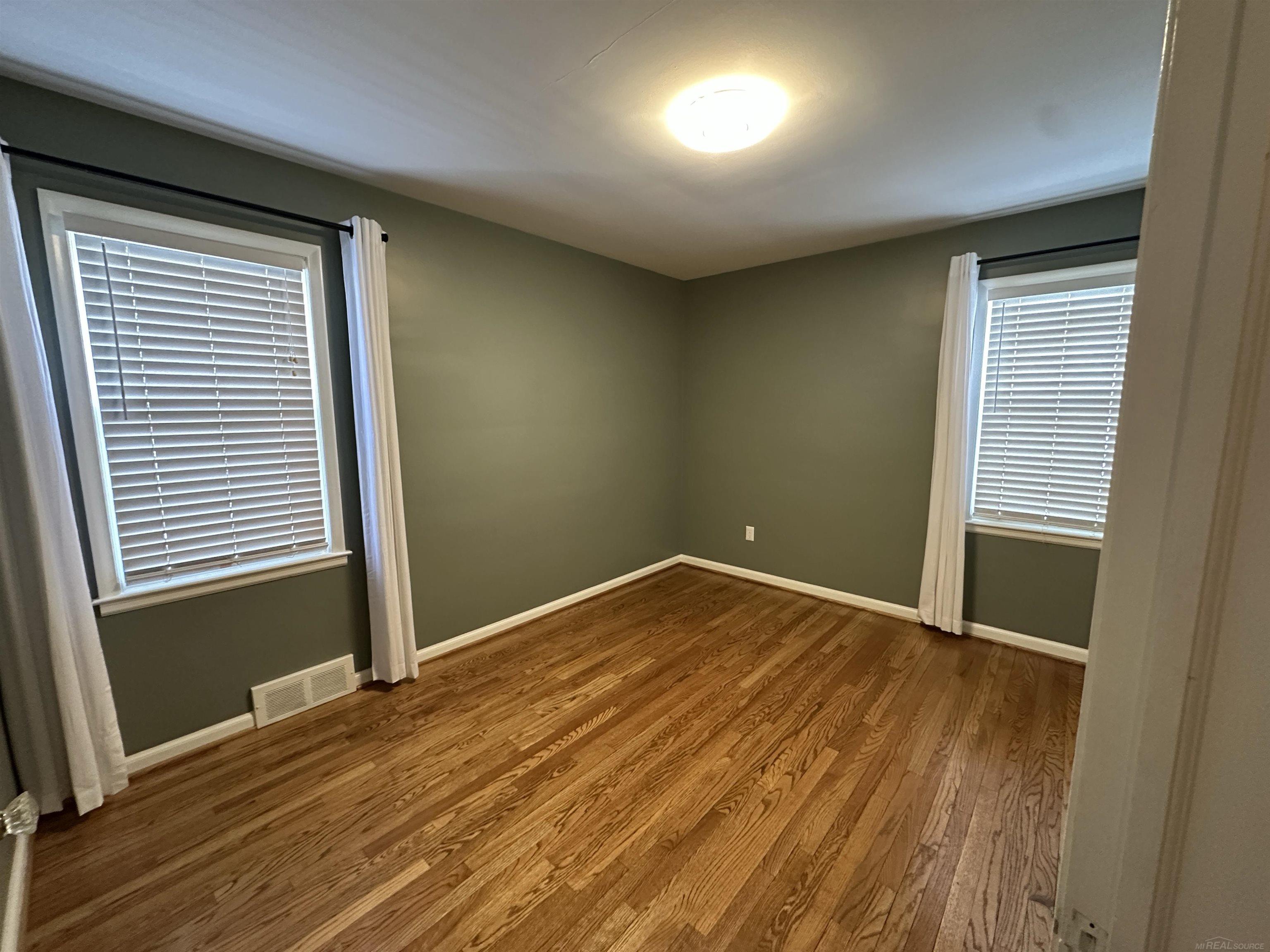 420 Lothrop Road Grosse Pointe, MI 48236 - Photo 8 of 20 1st Floor Bedroom #2
