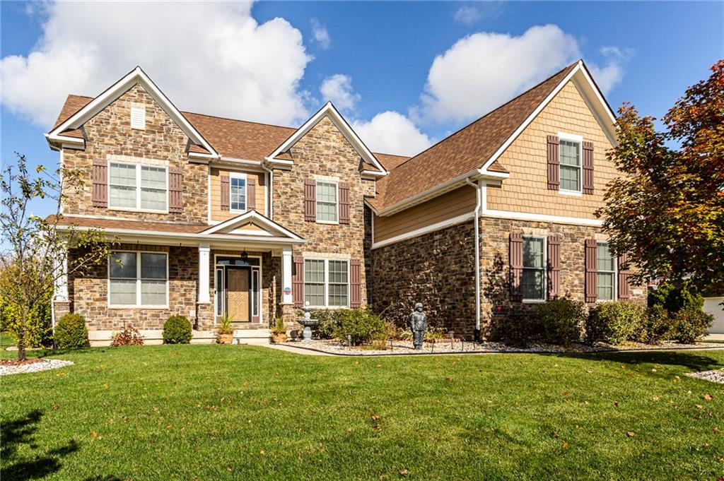 6230 Roxburgh Place Noblesville, IN 46062 - Photo 1 of 46 Gallery Image 1
