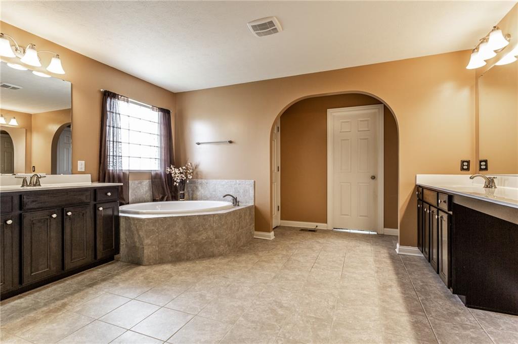 6230 Roxburgh Place Noblesville, IN 46062 - Photo 26 of 46 Gallery Image 26