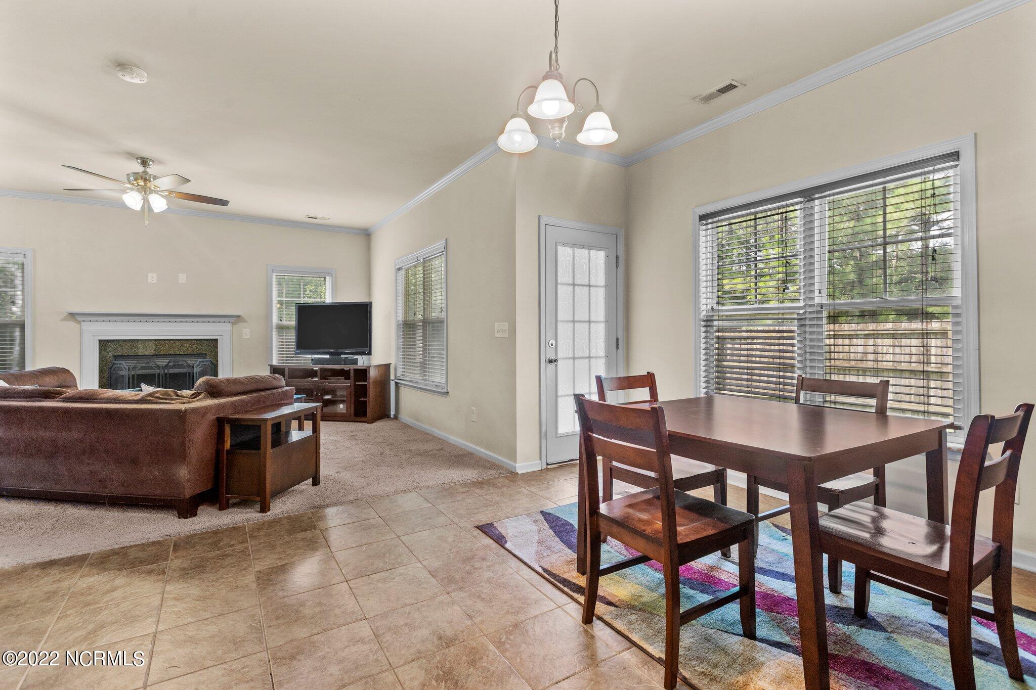 111 Stone Gate Jacksonville, NC 28546 - Photo 12 of 44 41-web-or-mls-DSC07438