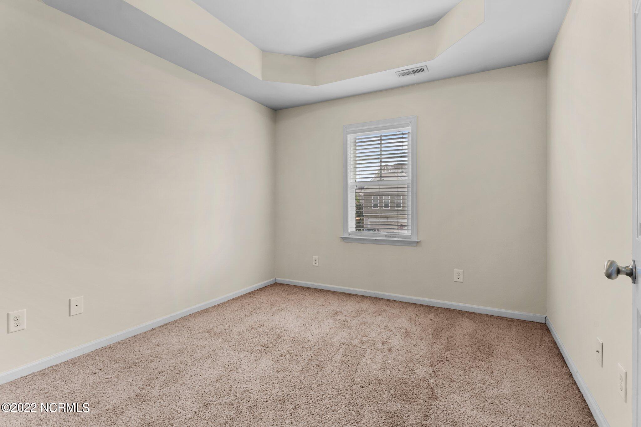 111 Stone Gate Jacksonville, NC 28546 - Photo 23 of 44 27-web-or-mls-DSC07358