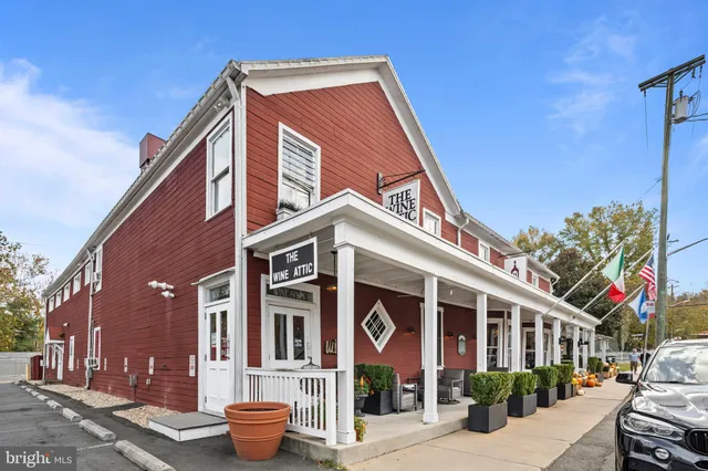 $2,700,000 | 13025 Yates Ford Road, Clifton, VA 20124